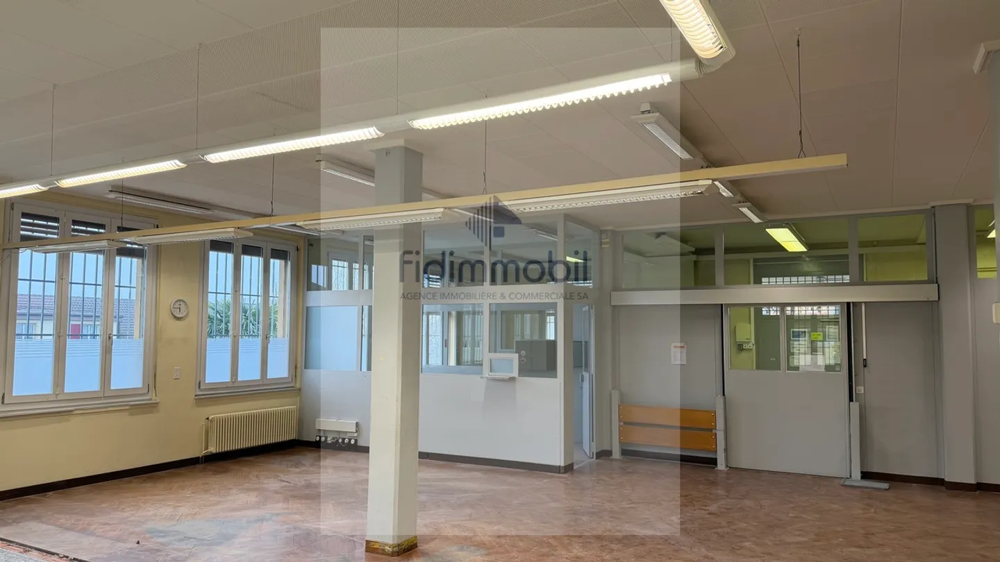 Espace Commercial Polyvalent - Photo 4 sur 12