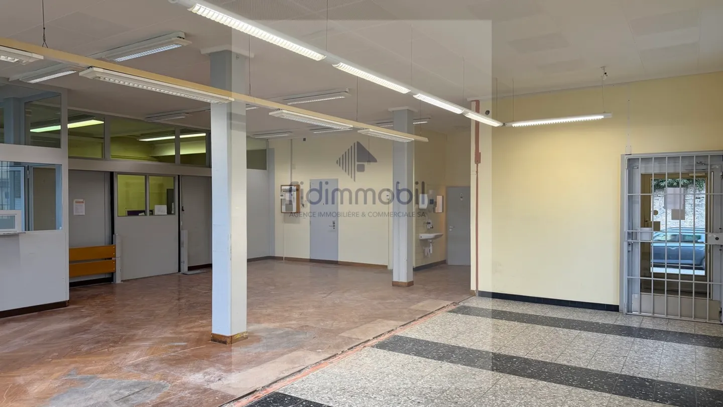 Espace Commercial Polyvalent - Photo 6 sur 12