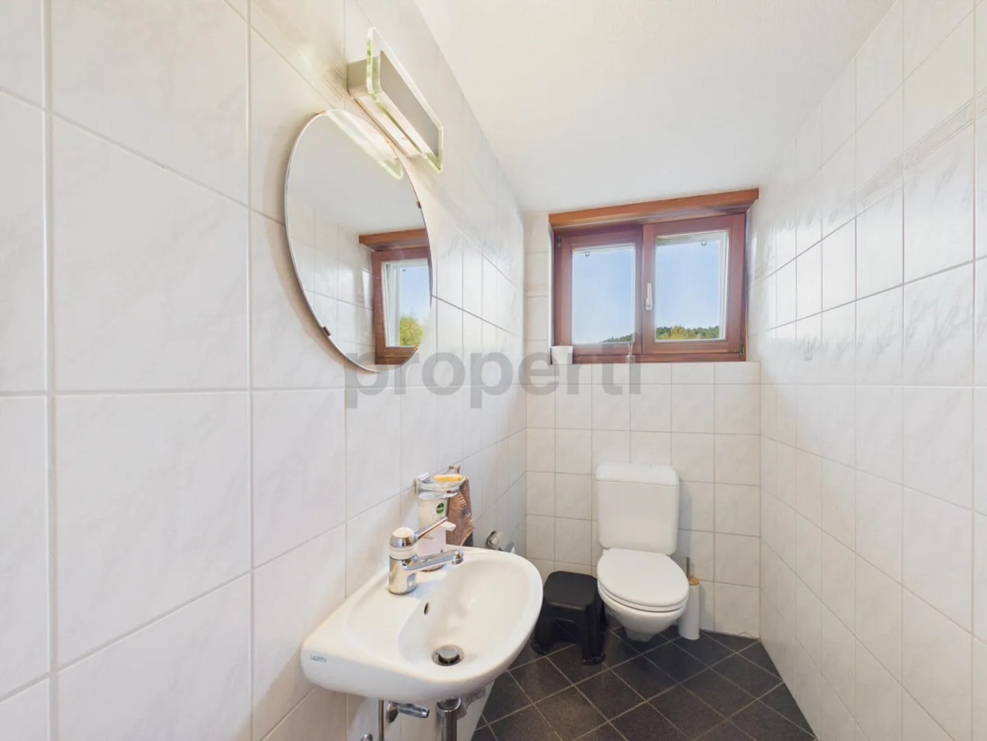 Appartamento 3.5 locali con terrazza sud-ovest e proprio ampio orto a Madetswil - Foto 9 di 14