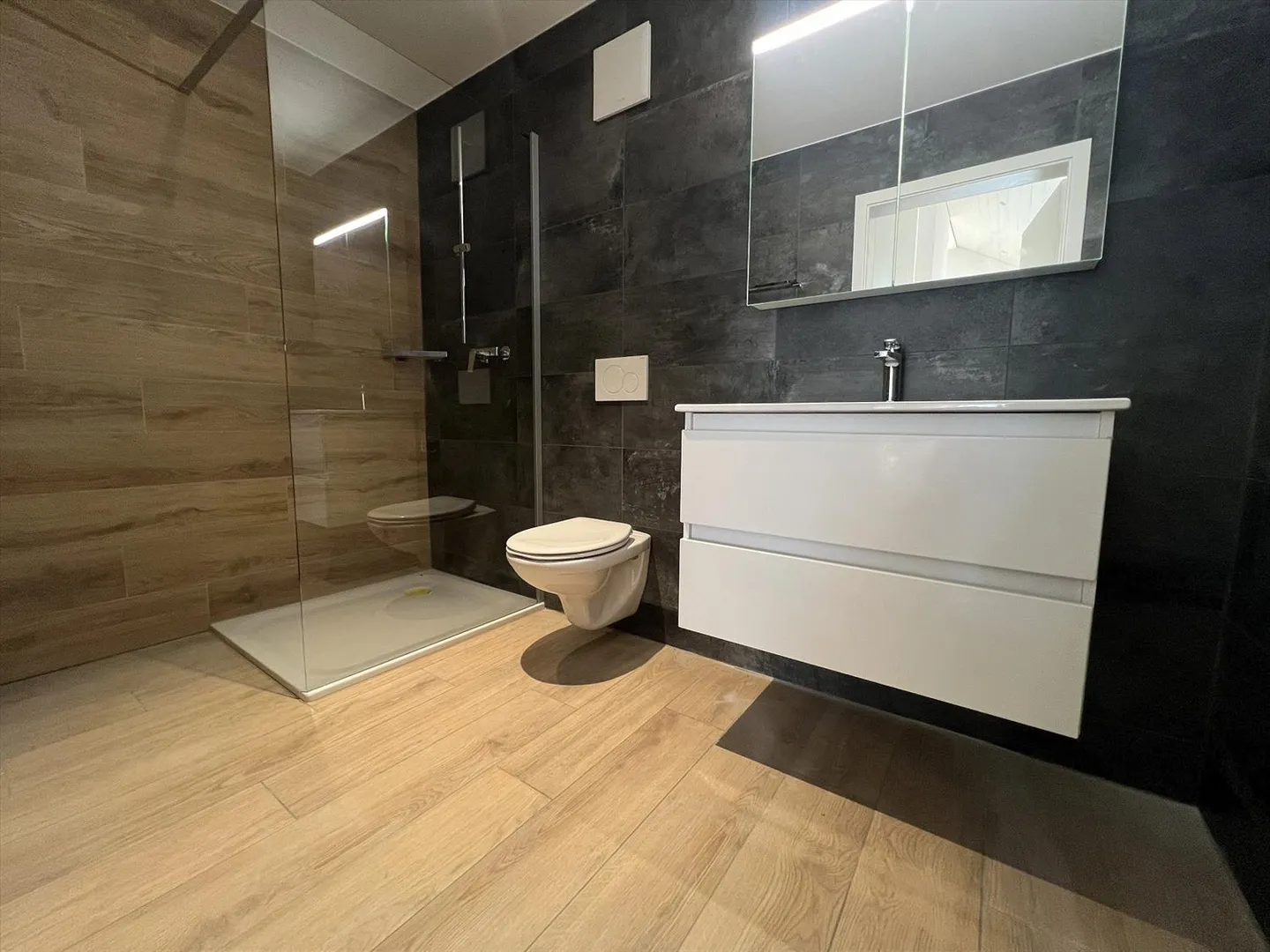 05757 - Appartamento 3½ stanze - RTE DELLEY 58 - ST-AUBIN DE - Foto 9 di 11