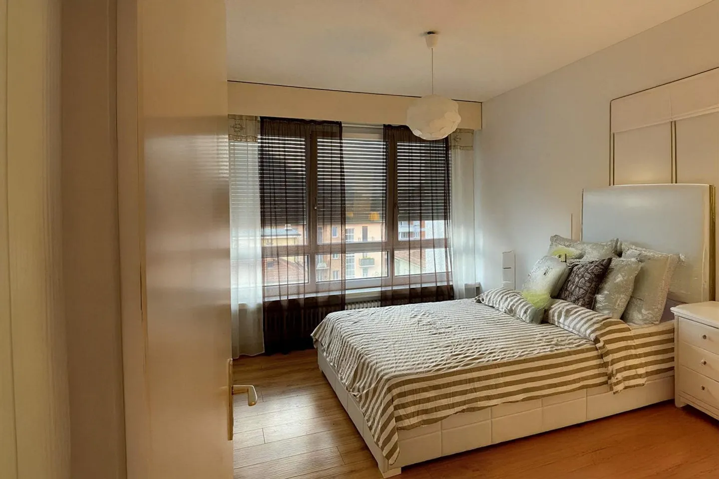 Apartment with 2.5 rooms near the University of Lugano - Photo 7 of 9