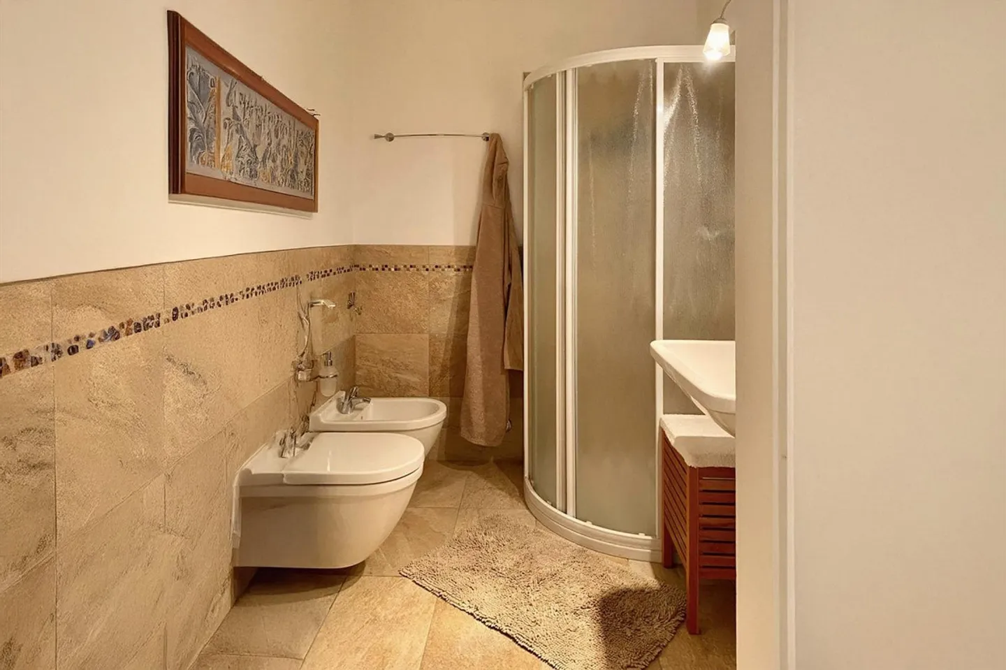 Apartment with 2.5 rooms near the University of Lugano - Photo 8 of 9