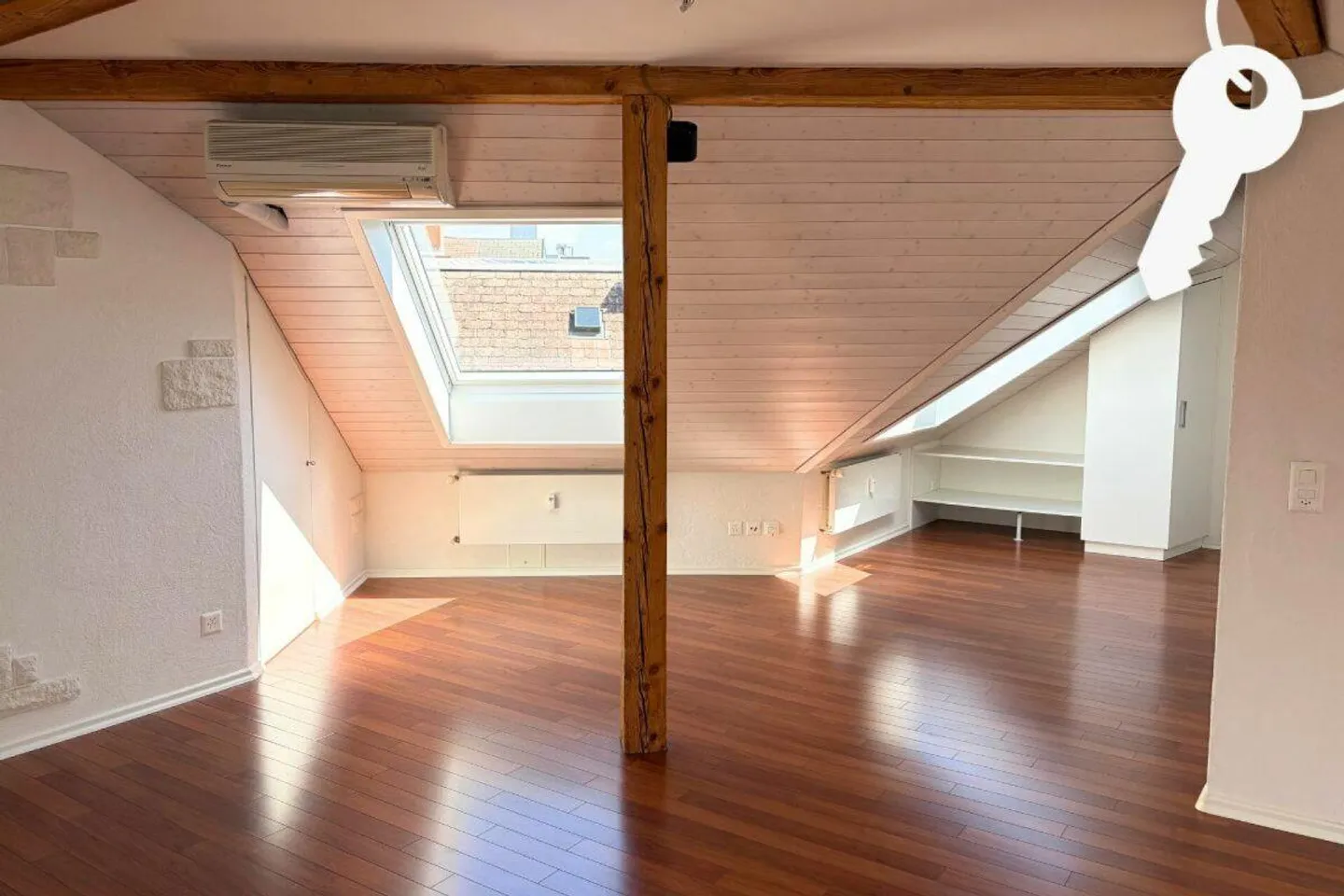 3.5-Room Attic Apartment in Solothurn - Photo 4 of 8