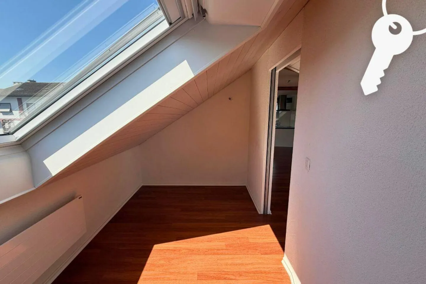3.5-Room Attic Apartment in Solothurn - Photo 5 of 8