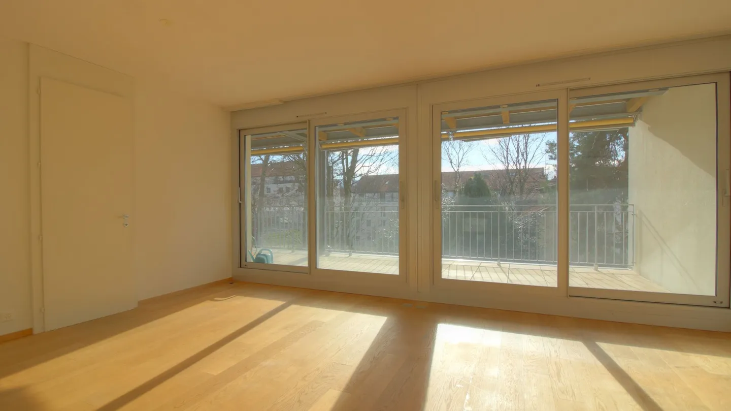 Appartamento luminoso con loggia - Foto 5 di 8