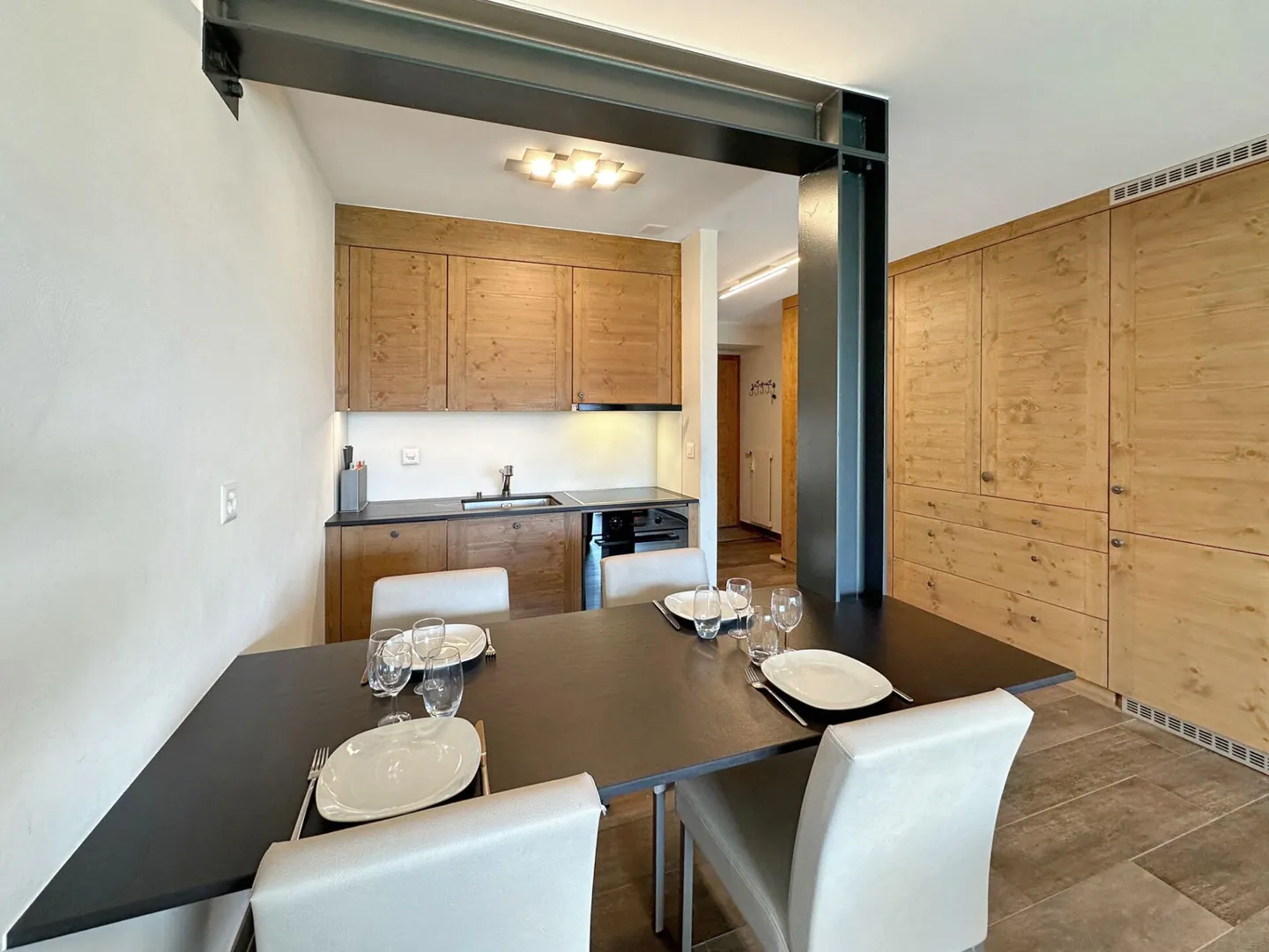 Charmante 2.5-Zimmer-Wohnung - Foto 3 von 9