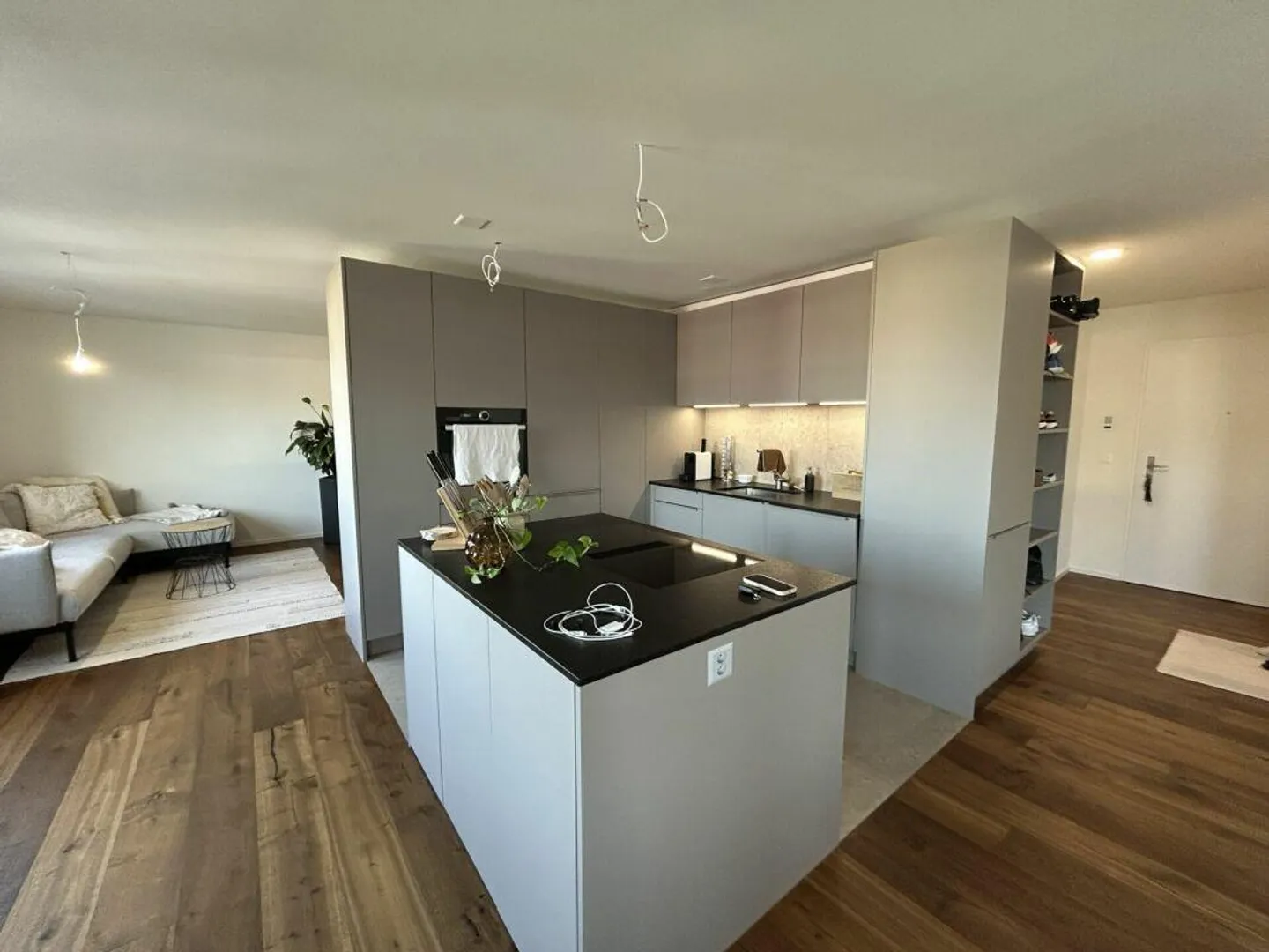 Appartamento 4.5 stanze appena ristrutturato in affitto - Foto 1 di 16