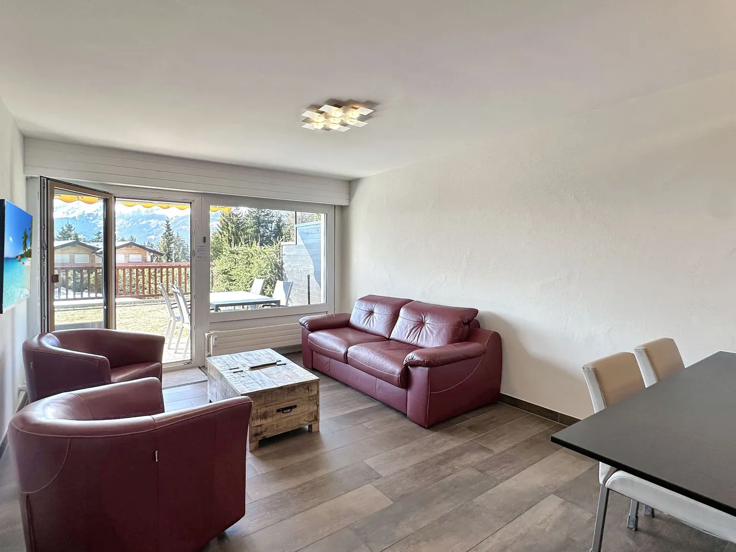 Charmante 2.5-Zimmer-Wohnung - Foto 2 von 9