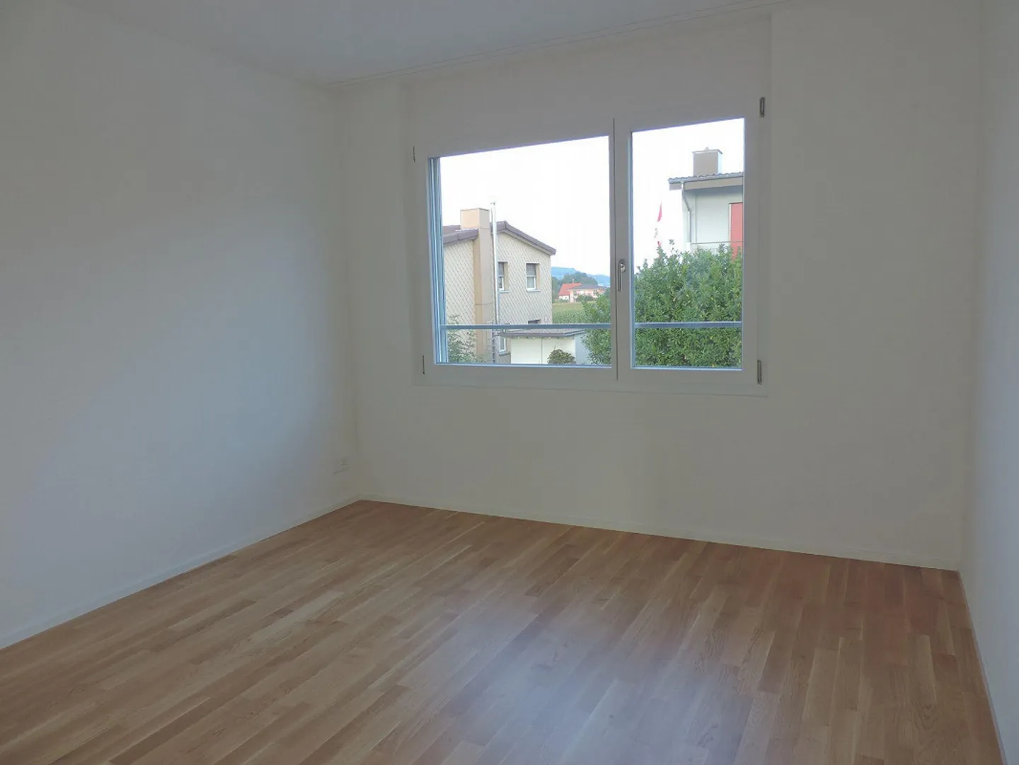 Beautiful 4.5 Room Apartment on the 1st Floor Left - Photo 5 of 10
