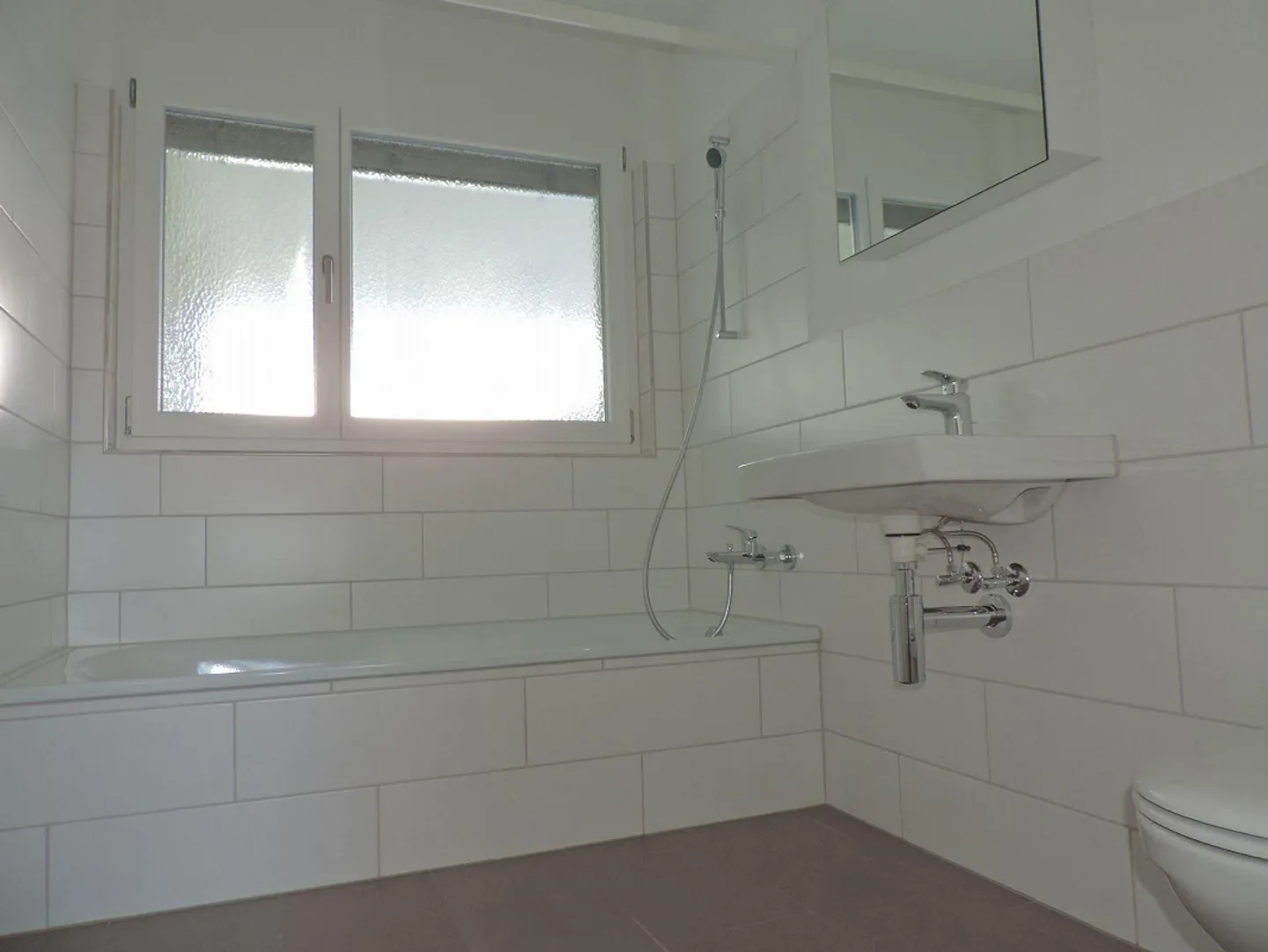 Beautiful 4.5 Room Apartment on the 1st Floor Left - Photo 6 of 10