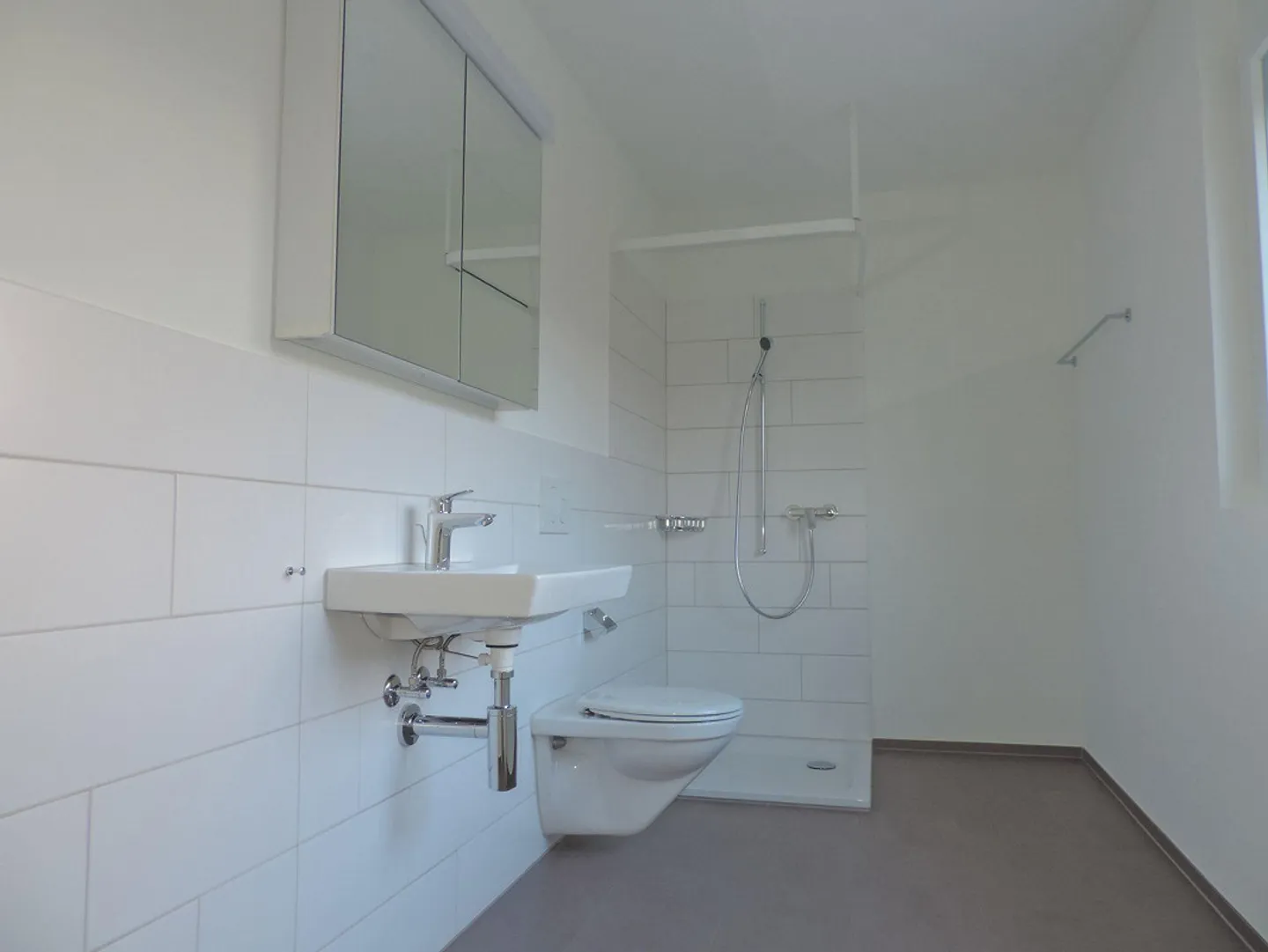 Beautiful 4.5 Room Apartment on the 1st Floor Left - Photo 7 of 10