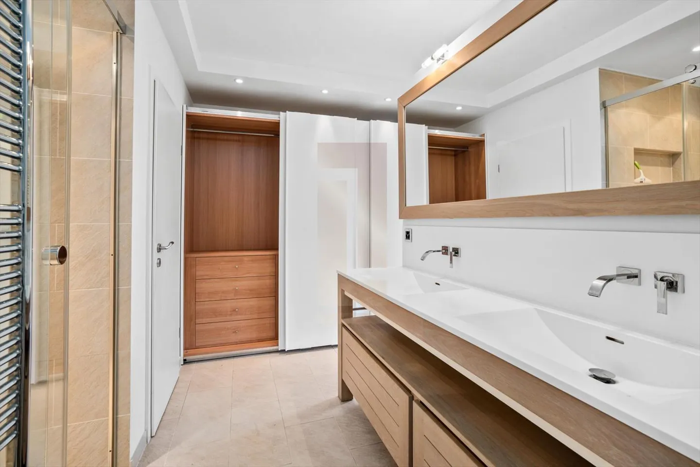 Excellent duplex de 6,5 pièces avec jardin à Champel - Photo 5 sur 8