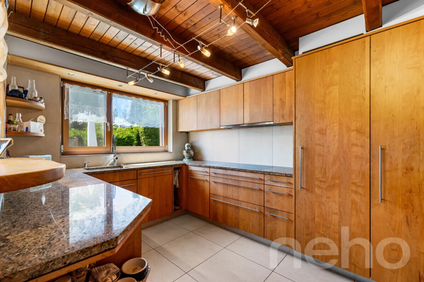 Charmantes Einfamilienhaus mit Pool - Foto 4 von 12
