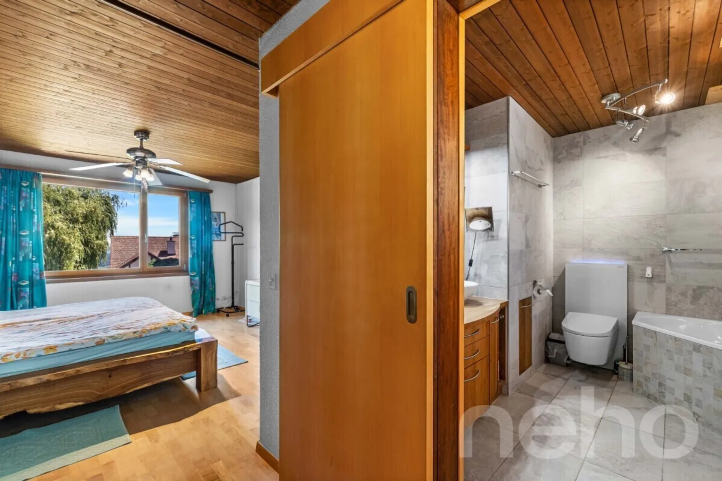 Charmantes Einfamilienhaus mit Pool - Foto 7 von 12