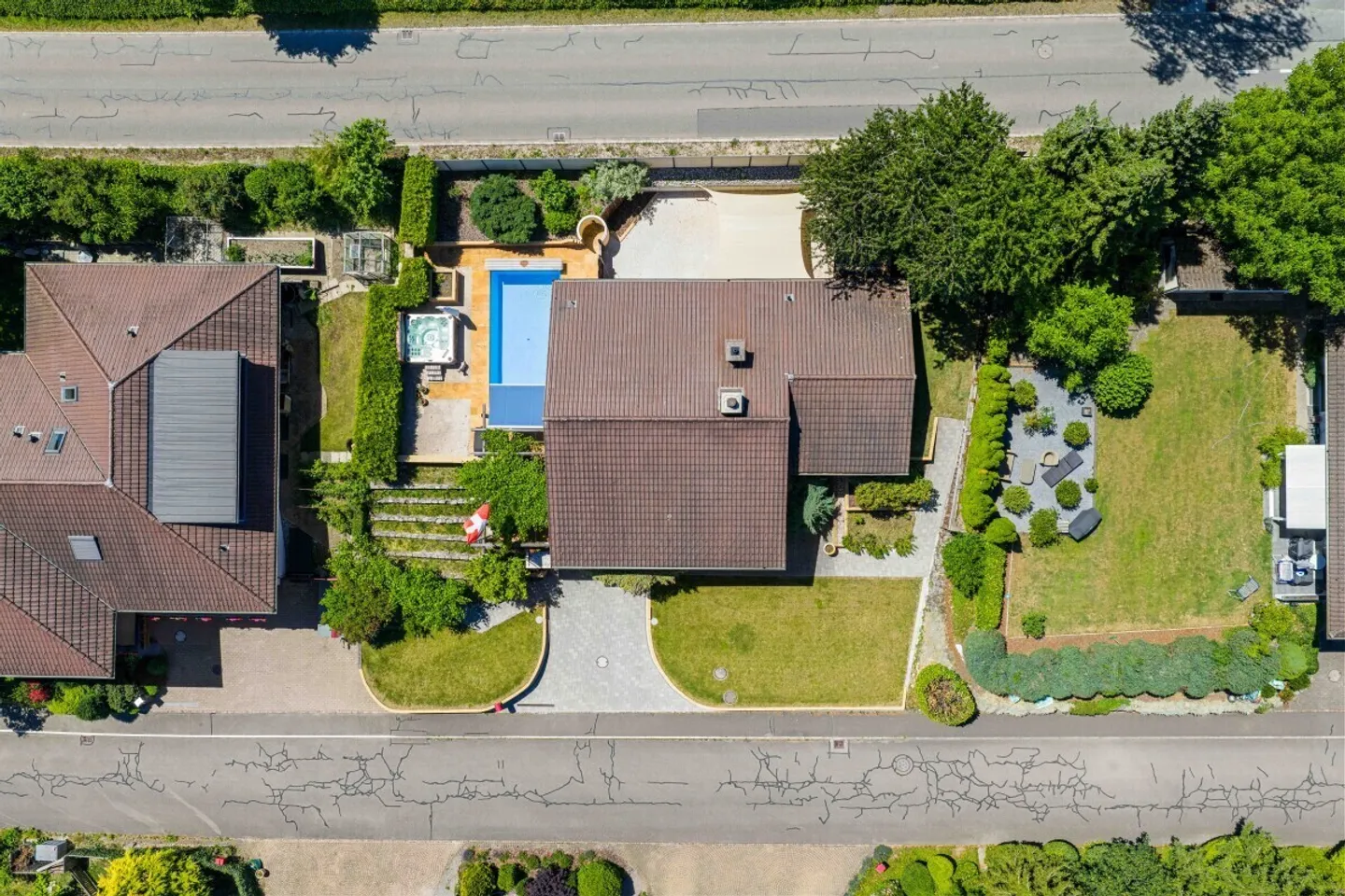 Charmantes Einfamilienhaus mit Pool - Foto 11 von 12