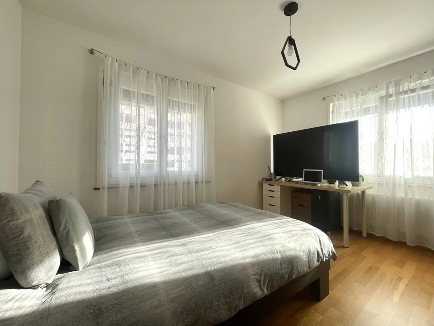 4.5 Room Apartment for 1,700.- CHF / Month including Utilities - Photo 5 of 7