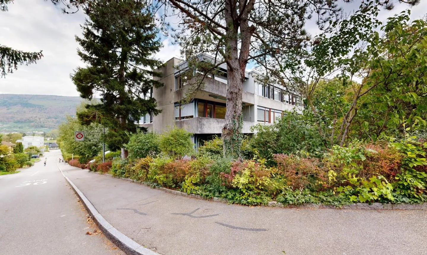 Appartement familial avec balcon et terrasse - Photo 3 sur 11