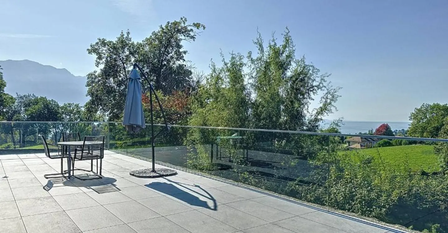 Splendid property located in a prestigious, quiet residential area - Photo 4 of 11