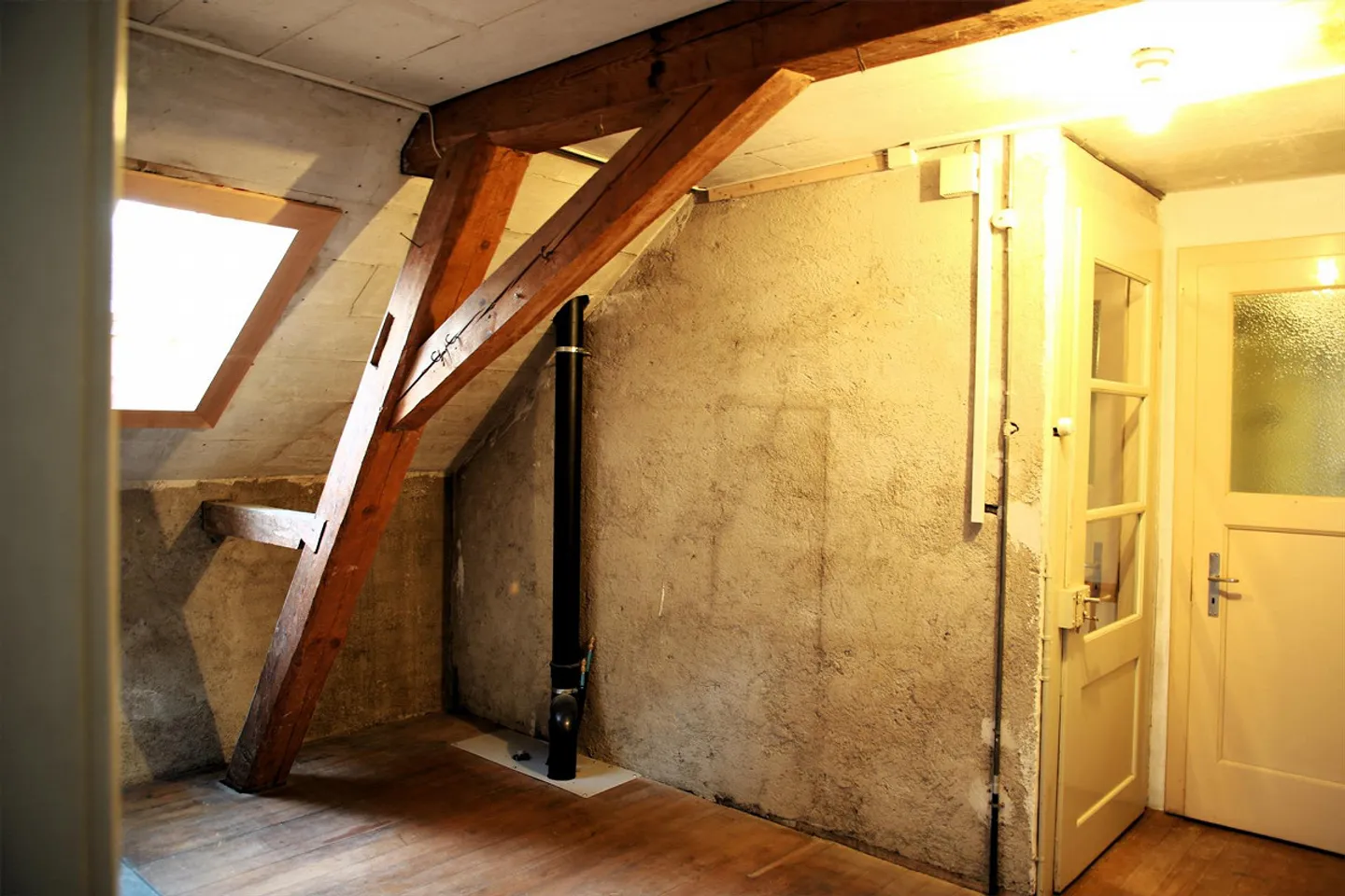 Charmante maisonette de 6 pièces dans un bâtiment historique - Photo 11 sur 15