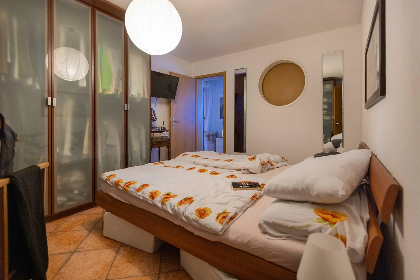 OCCASIONE - AMPIA CASA 7.5 LOCALI IMMERSA NEL VERDE A TRESA - Foto 7 di 9