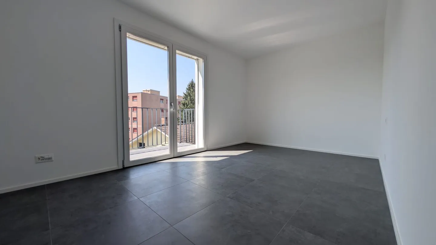 Geräumig, modernes und neues Design! - Foto 11 von 17