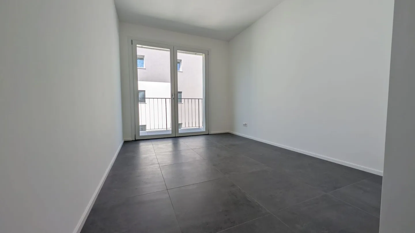 Geräumig, modernes und neues Design! - Foto 12 von 17