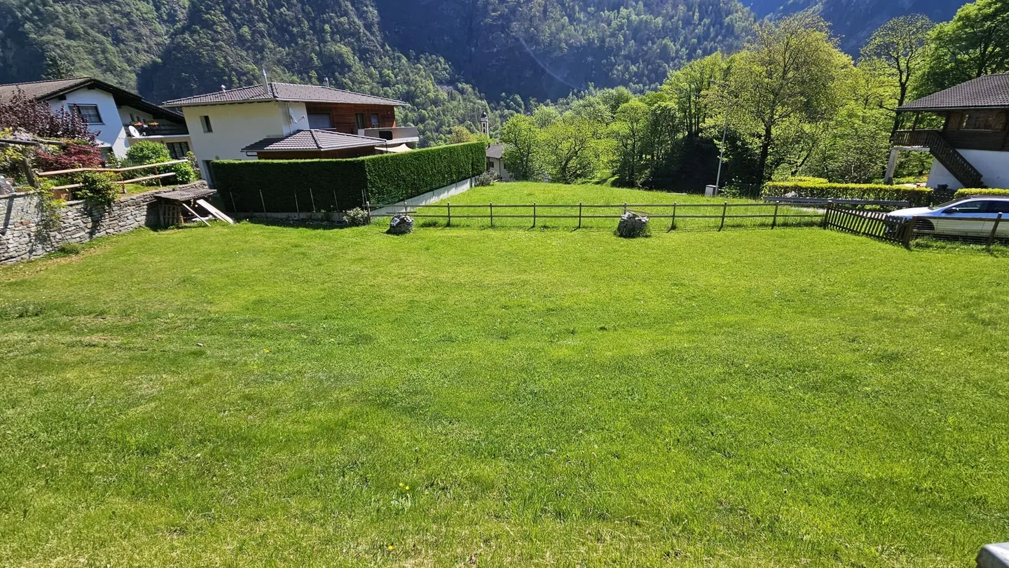 TERRENO EDIFICABILE A SOAZZA - Foto 2 di 5