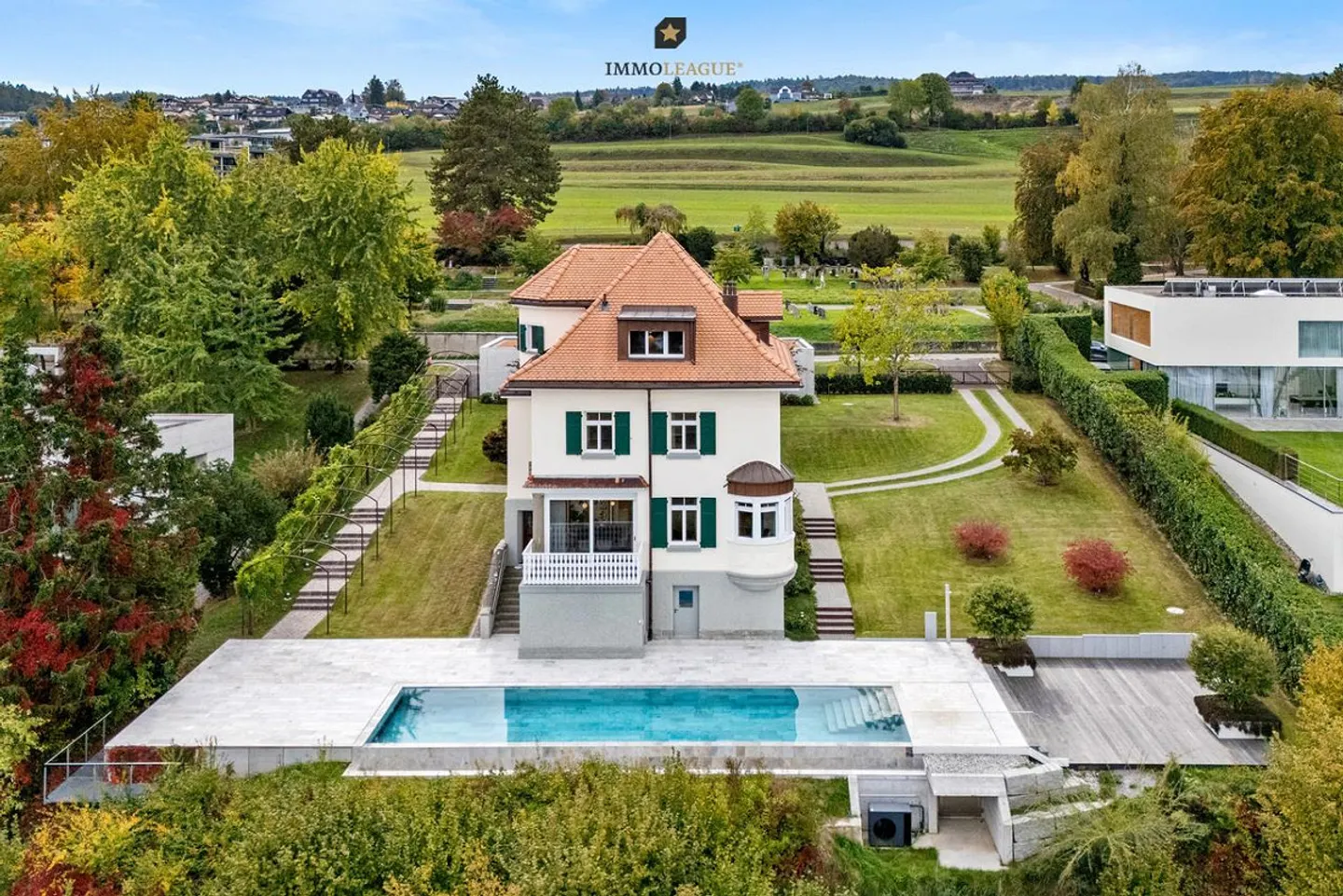 Historische Villa mit Seeblick - Foto 2 von 7