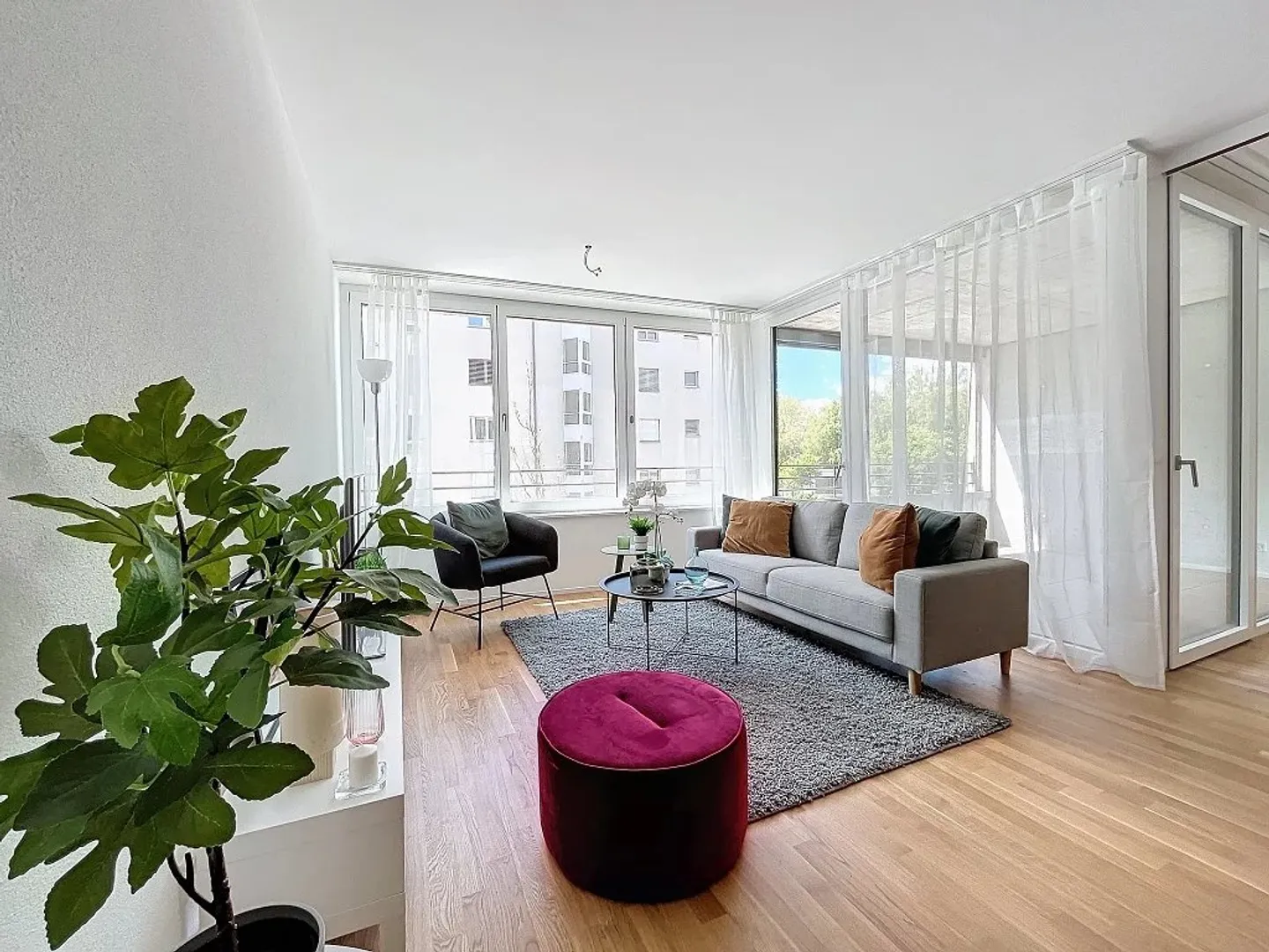 2.5 Room Apartment - Photo 3 of 7