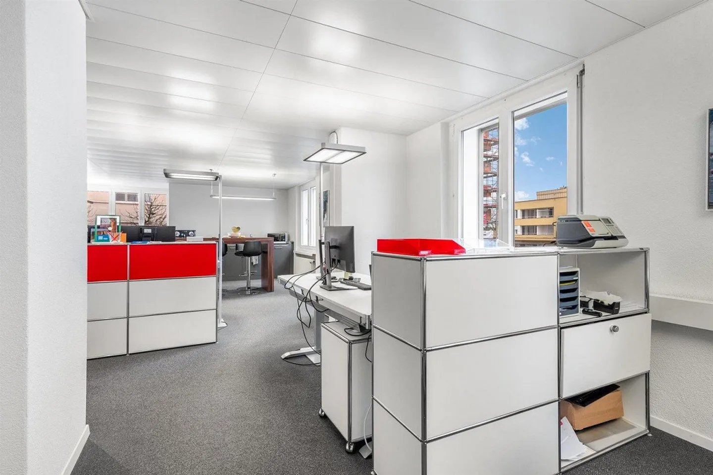 Centrally located - bright and flexible office spaces in Wohlen - 3 months rent-free - Photo 3 of 6