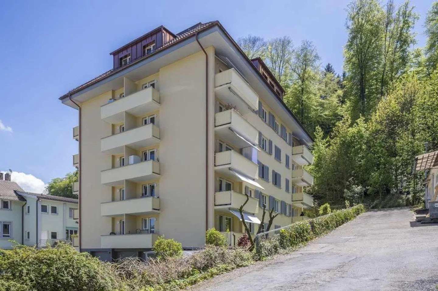 Appartamento attraente con 3 camere al 4° piano in una posizione tranquilla a Lucerna - Foto 1 di 6