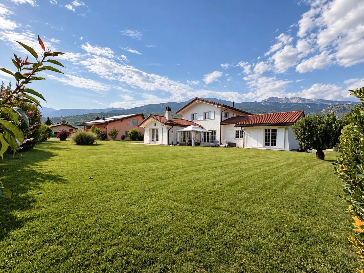 Sublime villa 6.5 rooms in Uvrier - An exceptional living environment - Photo 1 of 10