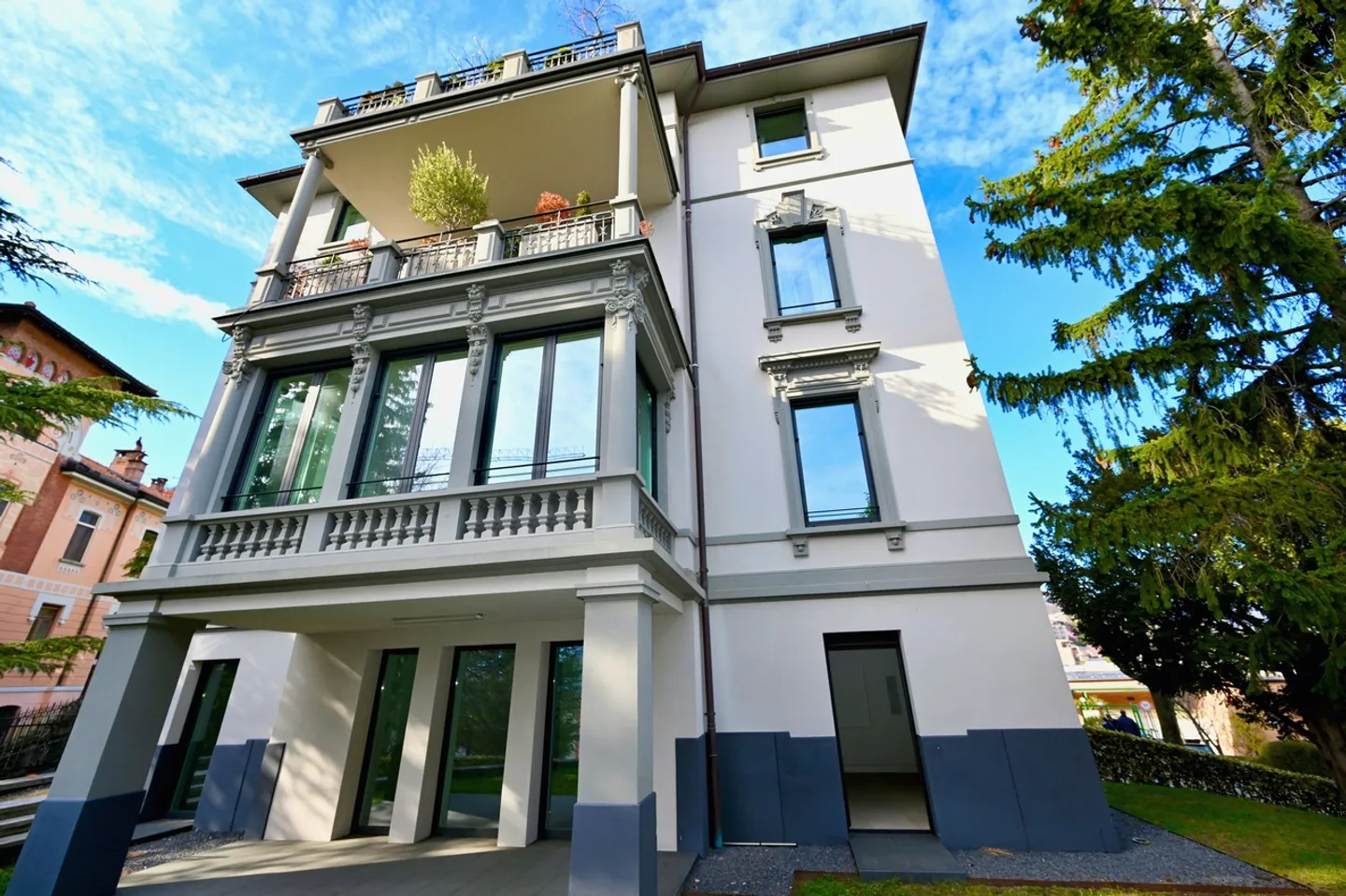 Casa singola in affitto - Foto 2 di 16