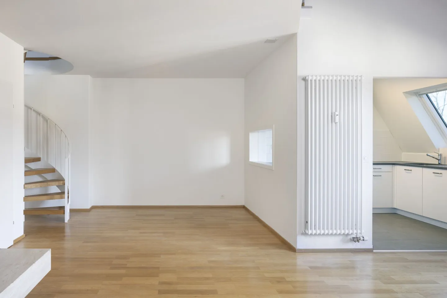 Appartamenti Maisonette Ristrutturati in Posizione Ideale - Foto 3 di 10