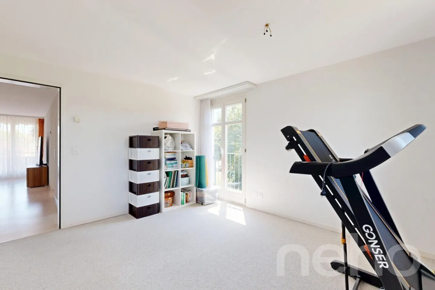 Appartement en duplex attrayant dans un immeuble bien entretenu de trois parties - Photo 5 sur 12