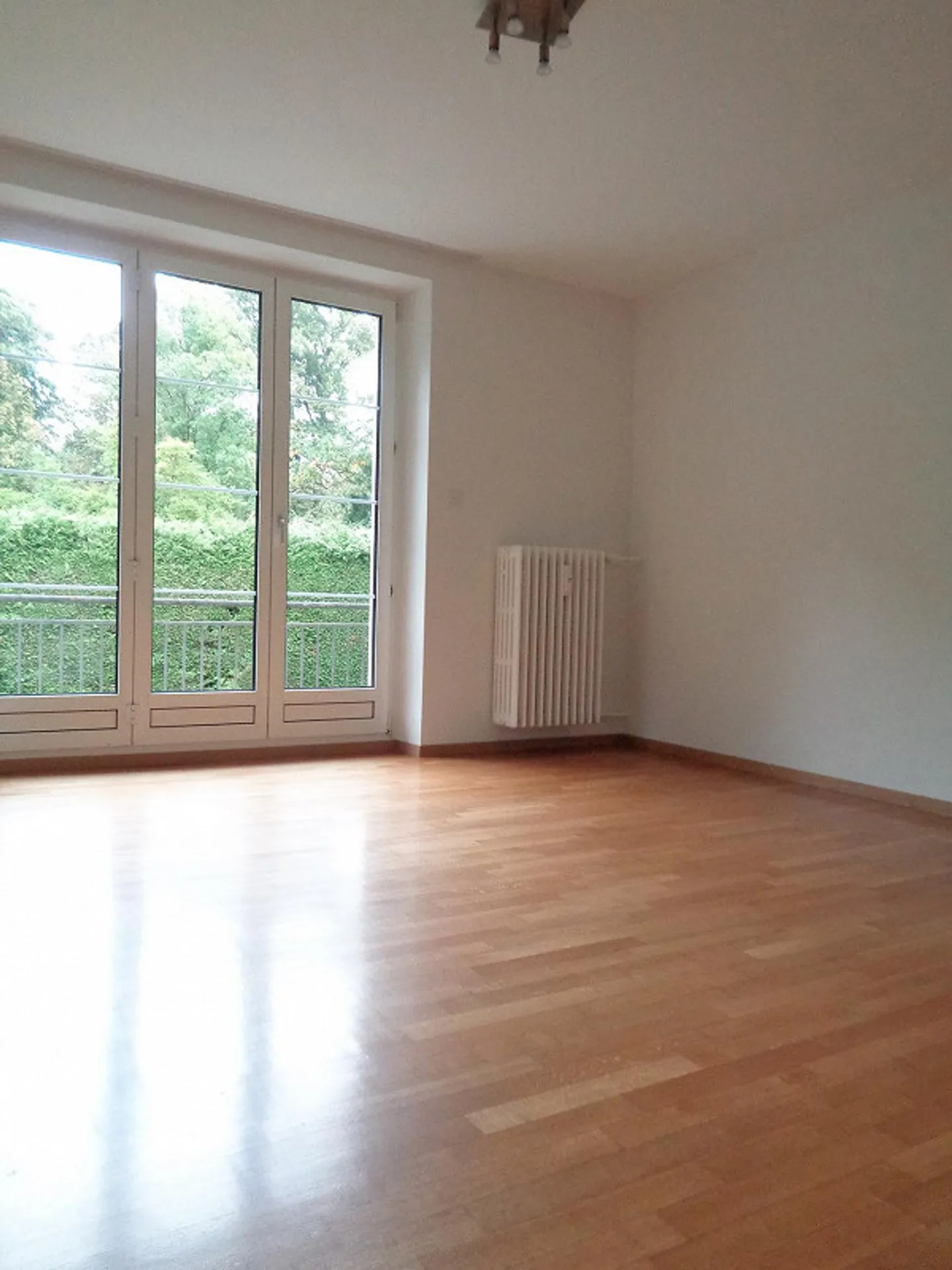 Beautiful 1-room apartment in a quiet location with balcony - Photo 5 of 17