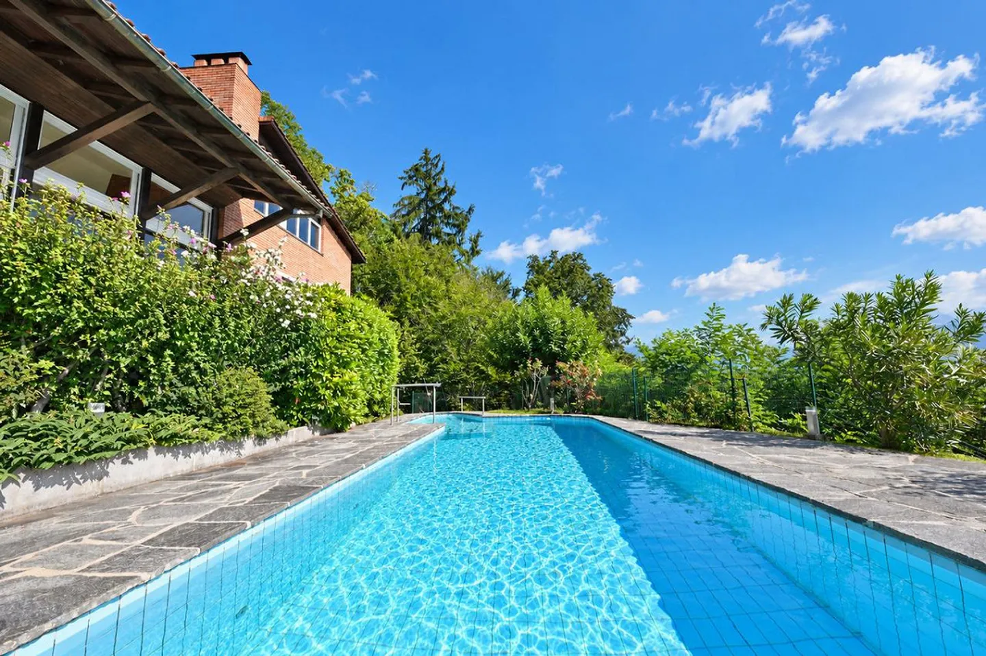 Villa d’Autore: Blick auf den Golf von Lugano und Agno. Hoch energetischer Standort - Foto 6 von 30