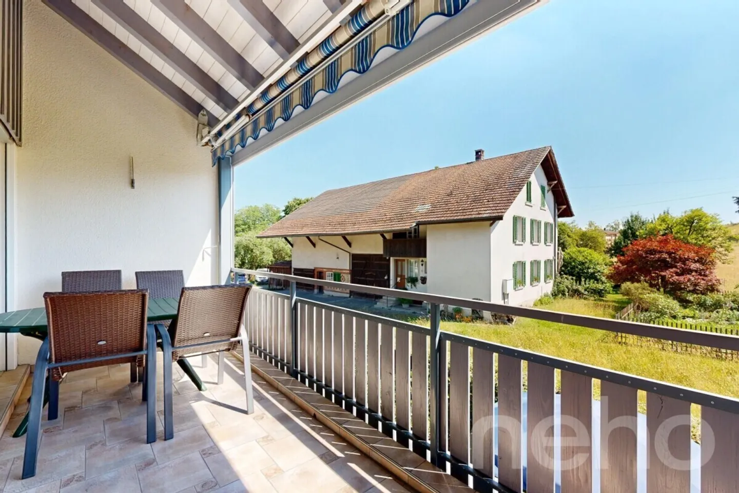 Appartement en duplex attrayant dans un immeuble bien entretenu de trois parties - Photo 10 sur 12