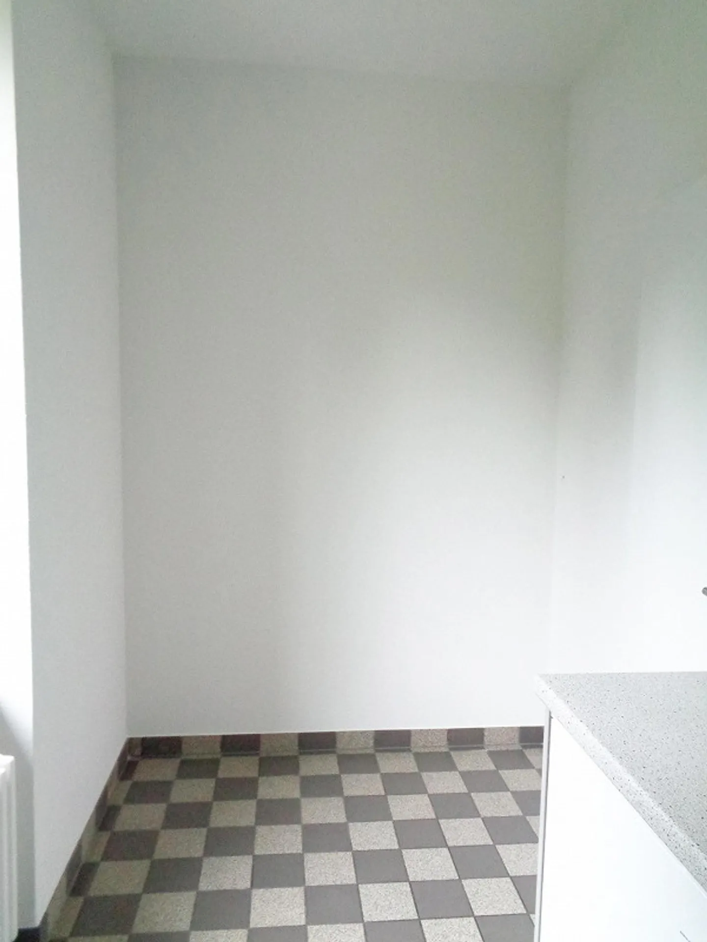 Beautiful 1-room apartment in a quiet location with balcony - Photo 11 of 17