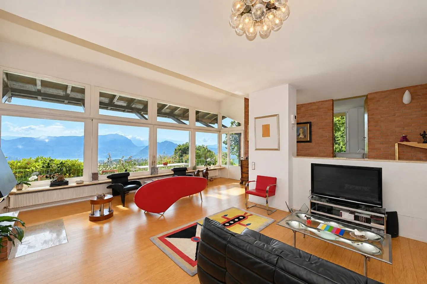 Villa d’Autore: Blick auf den Golf von Lugano und Agno. Hoch energetischer Standort - Foto 11 von 30