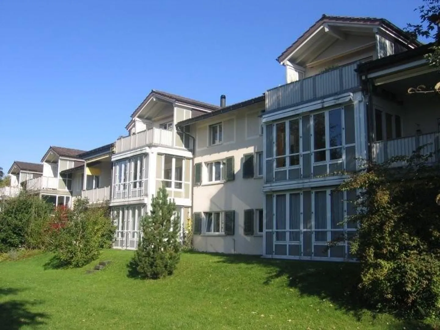 Top-Wohnlage mit Gartensitzplatz - Foto 1 von 10