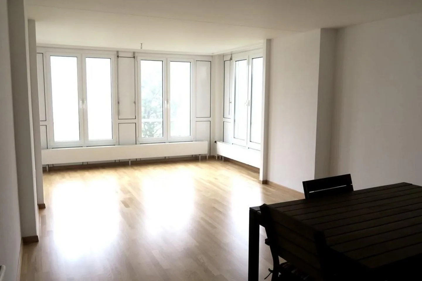 Top-Wohnlage mit Gartensitzplatz - Foto 3 von 10