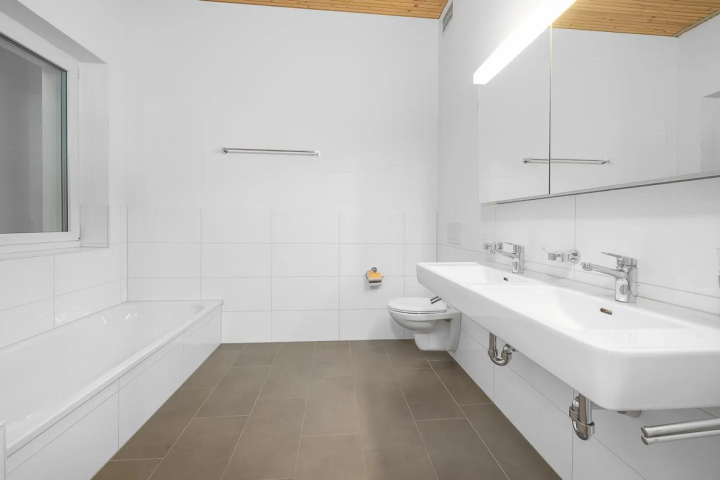 Living close to nature - Photo 5 of 10