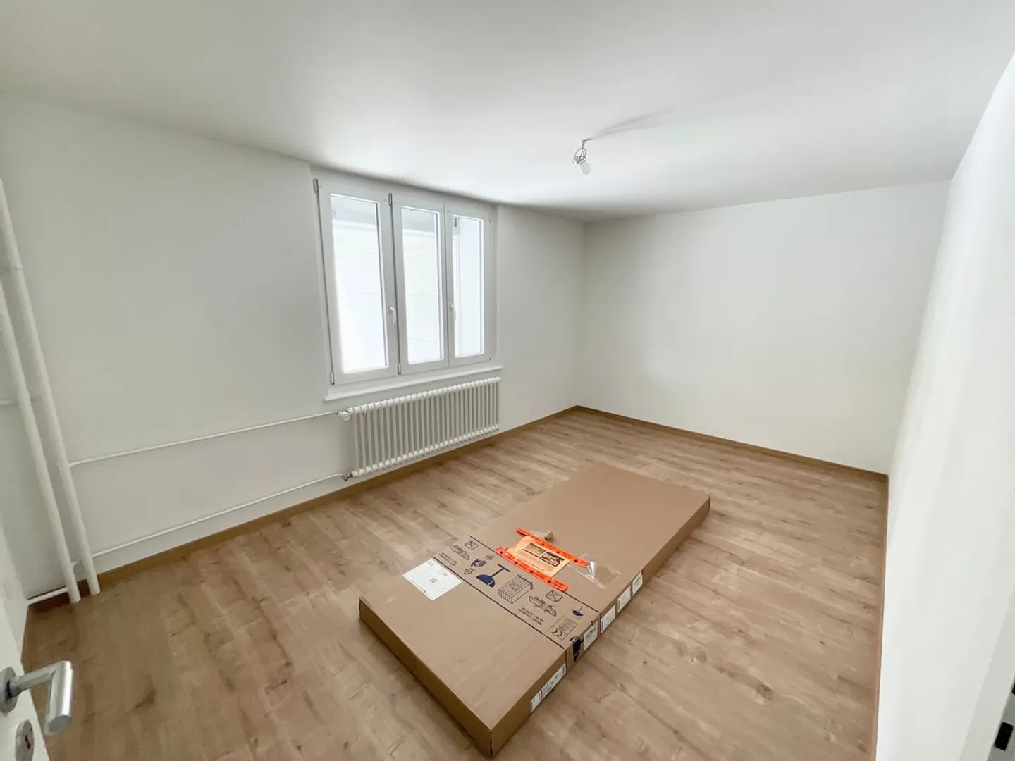 Apartment with 3 Rooms and Private Terrace Renovated - Photo 6 of 8