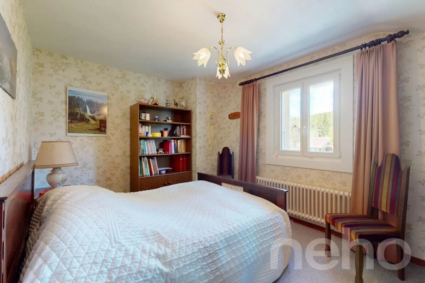 Geräumige Villa mit großem Potenzial und separater Wohnung - Foto 11 von 12