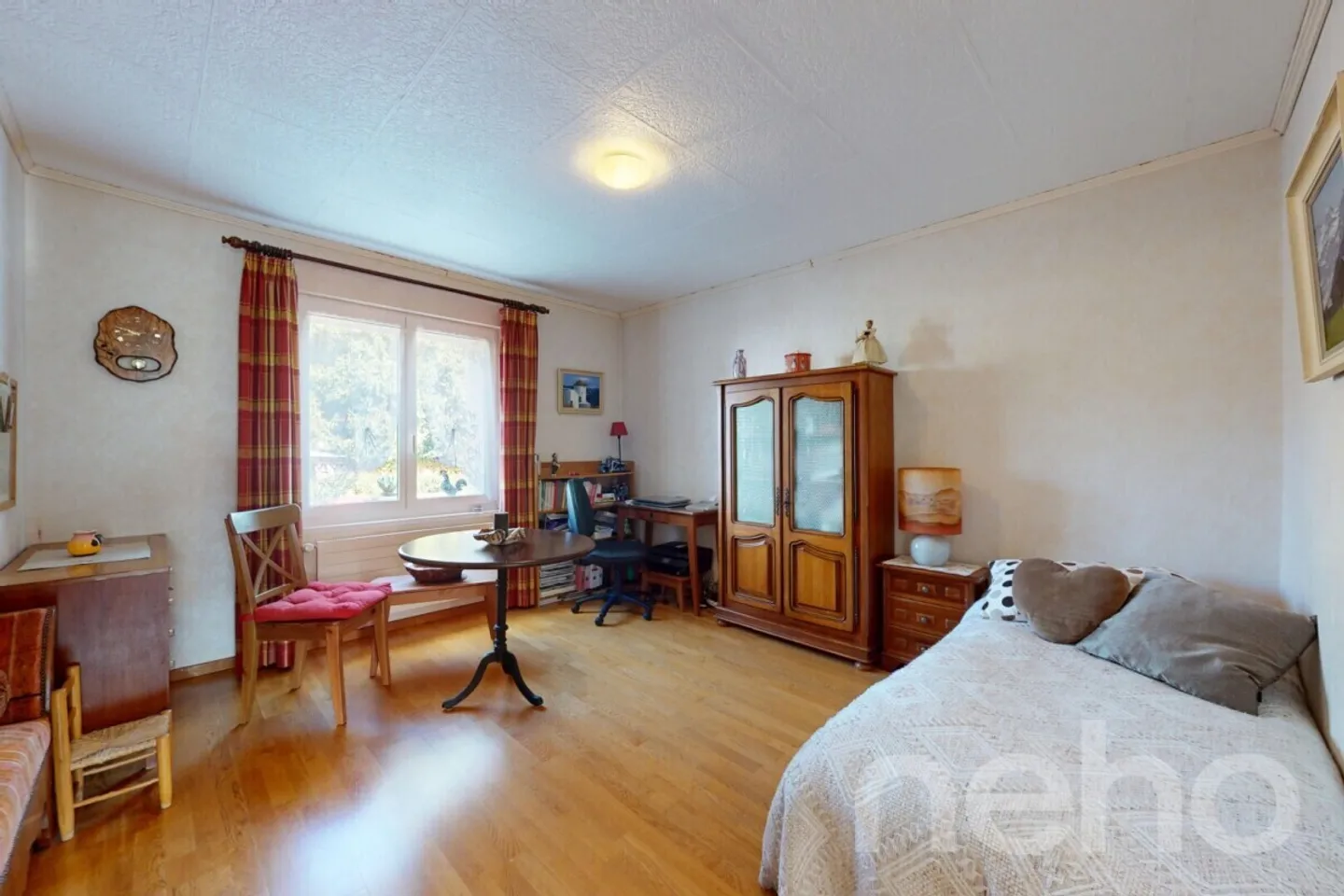 Geräumige Villa mit großem Potenzial und separater Wohnung - Foto 12 von 12