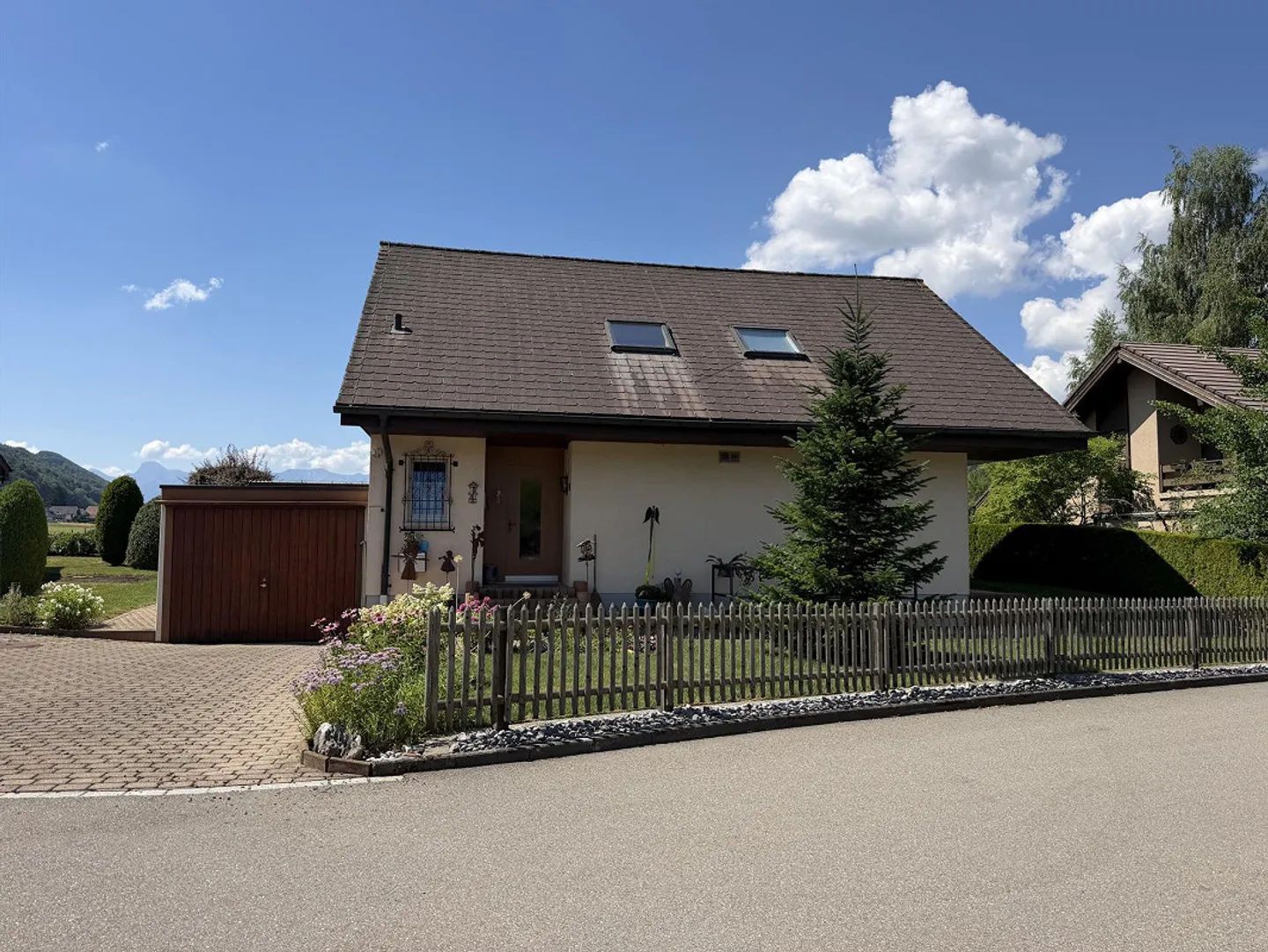 Maison individuelle avec vue imprenable sur la montagne - Photo 1 sur 19
