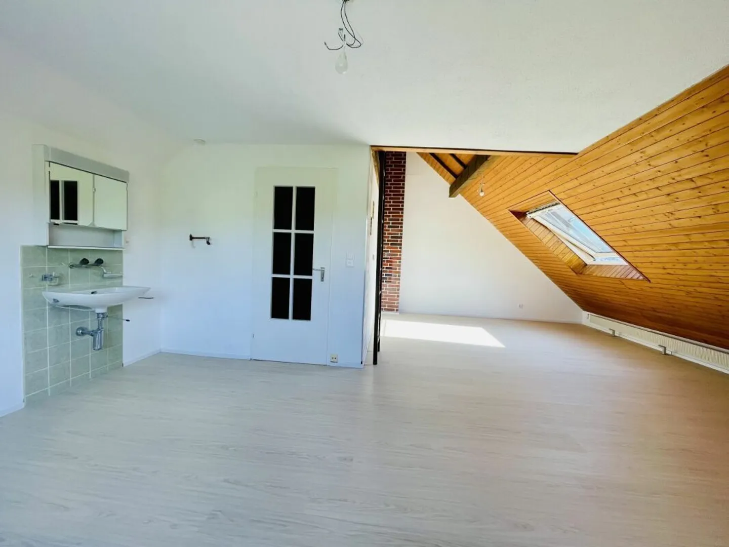 Casa a schiera di 5,5 stanze con giardino ben curato in un ambiente familiare - Foto 5 di 10