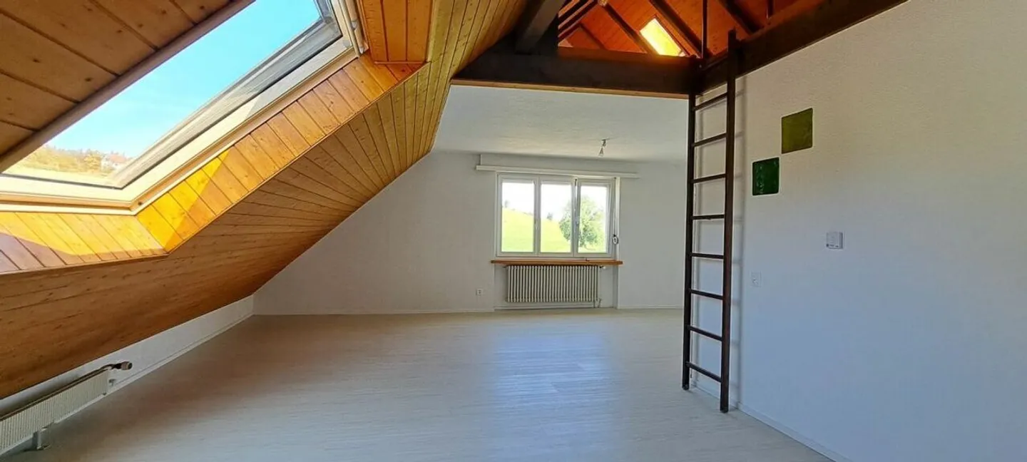 Casa a schiera di 5,5 stanze con giardino ben curato in un ambiente familiare - Foto 6 di 10