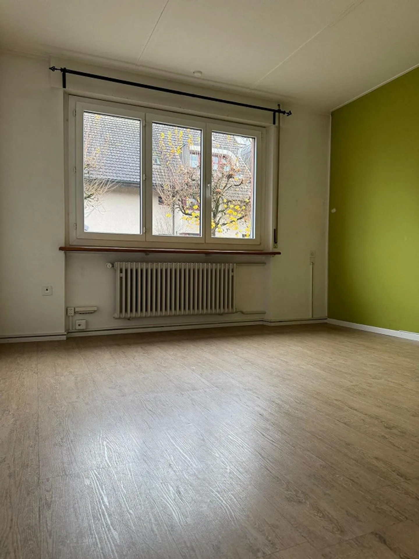 Office space for rent - Photo 7 of 13